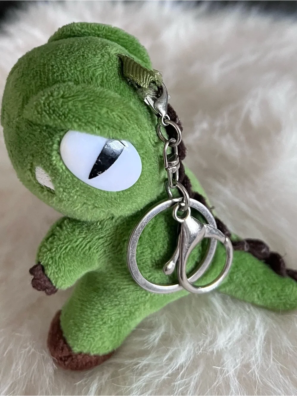 Green Plush Turtle Keychain - Soft Small Pet Accessory